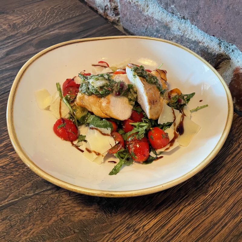 Cherrytomaten-Rucola mit Poulet